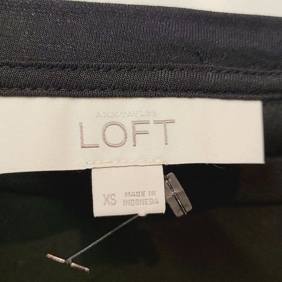 LOFT Shirt Black Long Sleeve Ruffle Trim Womens Extra Small - Picture 3 of 7